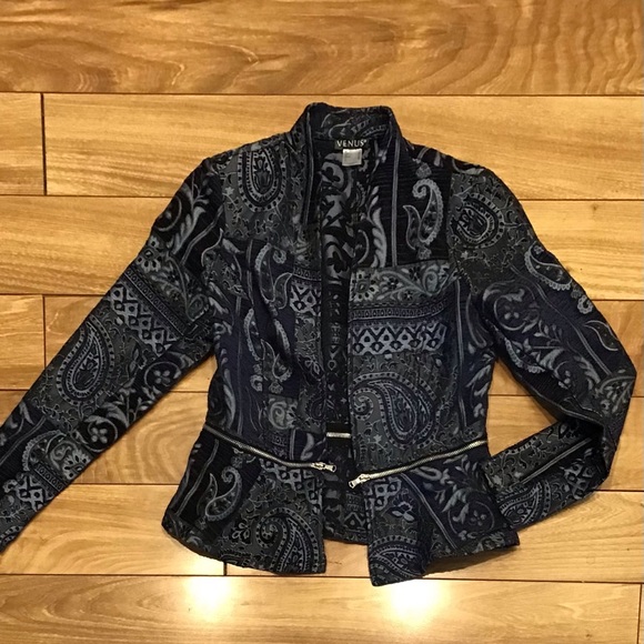 Venus Blazer - Picture 2 of 8